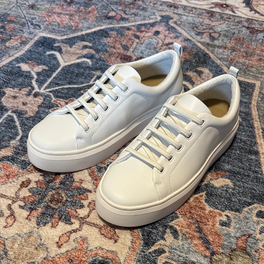Abeo White Leather Women's Sneakers
